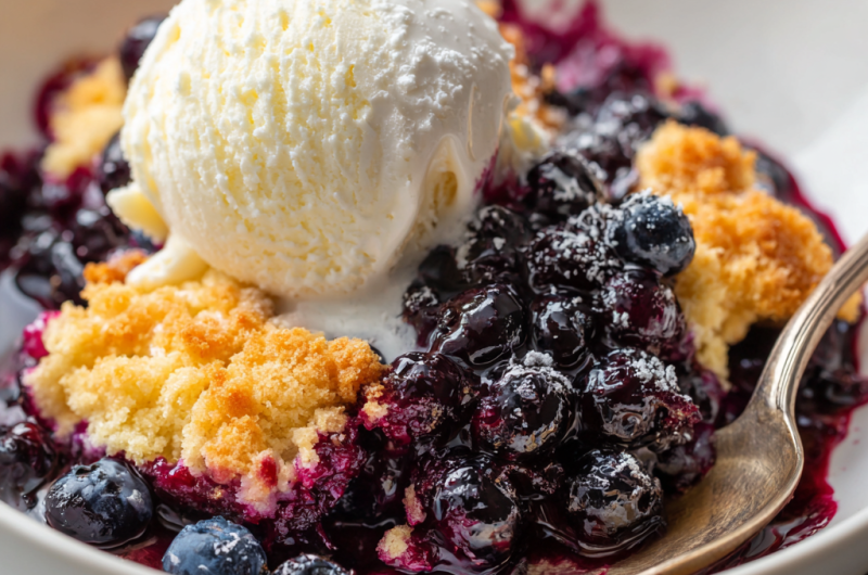 Classic Blueberry Cobbler Recipe That Melts in Your Mouth